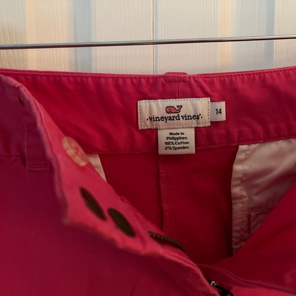 NWOT Vineyard Vines 5” Short
Size 14 - Picture 2 of 5
